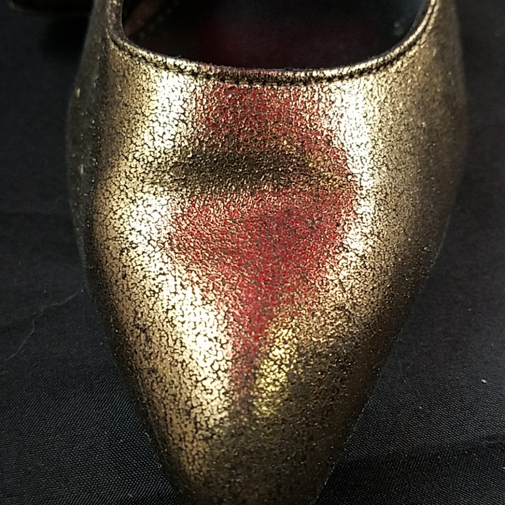 Heels - Picture 2 of 4